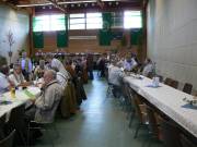 Das abgetrennte Mittelstück füllt sich