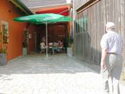 Hier im Biergarten bleiben wir (Ende)