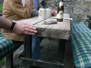 Mit vier Finger dicken Platte