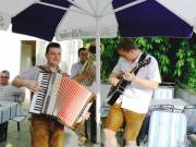 Empfang durch zünftige Musik