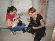 01 Die OTV-Mitarbeiterinnen machen die Kamera klar