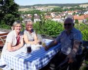 15 Das Ambiente des Biergartens und die Aussicht kamen super an