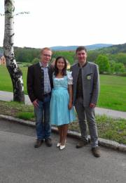 14 re Bgm. Gerald Reiter - li Tobias Eckl - mitte Fantip Eckl