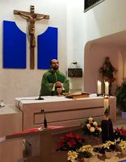 01 Pater Thoams Väth, Krankenhausseelsorger hielt die Messe