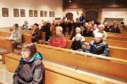 04 Die Gottesdienstbesucher gedachten der verstorbenen OWV-Mitglieder