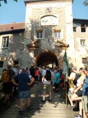 04 Dann gings zum Schloß Fronberg wo Baron Hubertus die Teilnehmer empfing